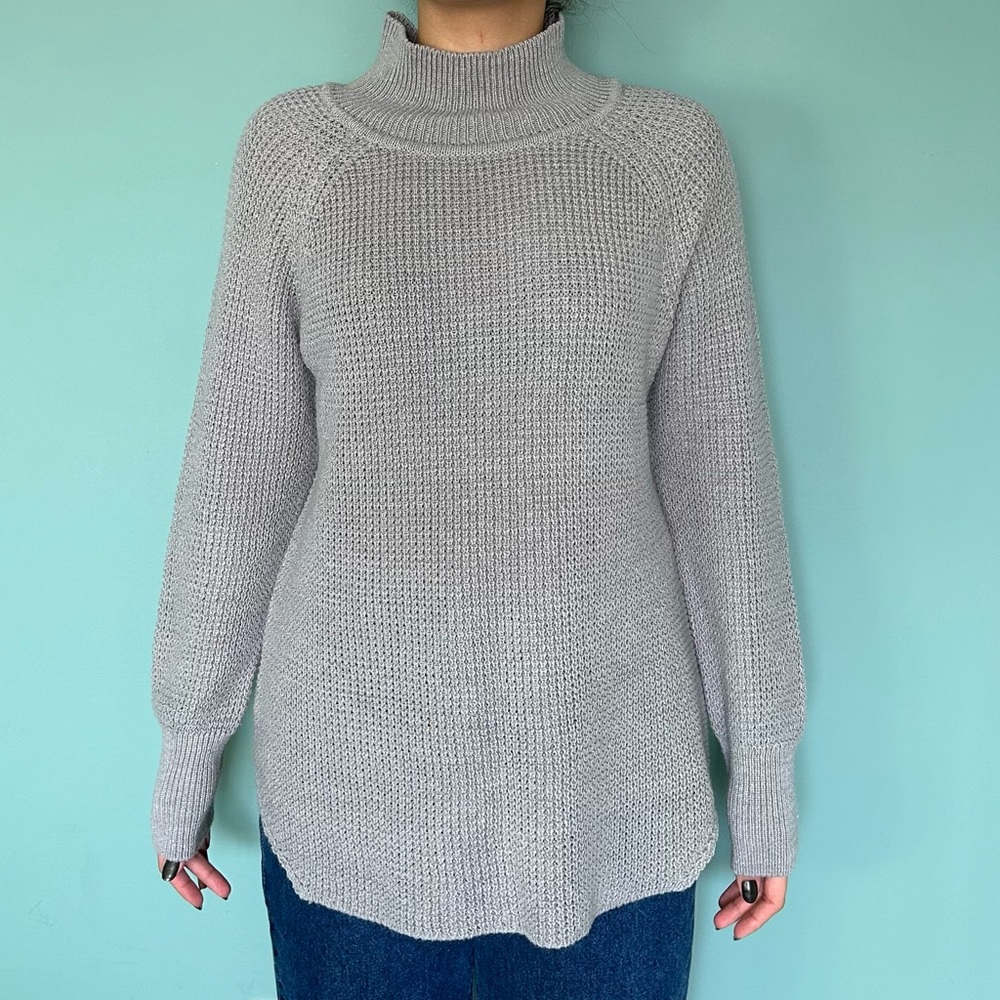 VINTAGE SWEATER - Picture 2 of 5